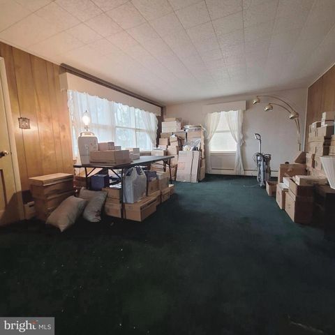 5926 CHICHESTER, Aston, PA 19014