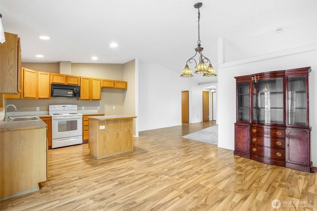 230 NE K Street, Ephrata, WA 98823