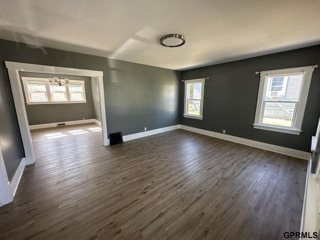 4307 Binney Street, Omaha, NE 68111