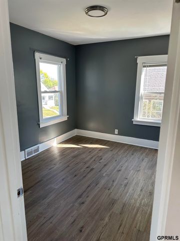 4307 Binney Street, Omaha, NE 68111