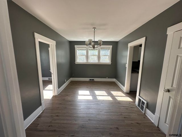 4307 Binney Street, Omaha, NE 68111