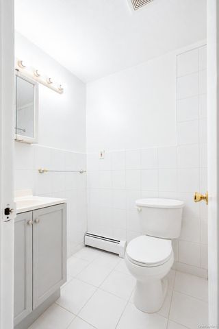 220-80 64th Avenue 203, Bayside, NY 11364