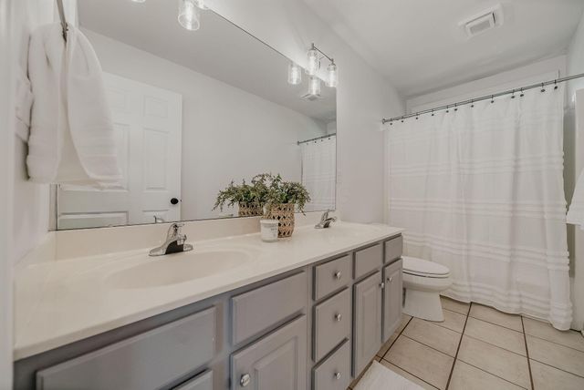 656 Bay Drive, Westerville, OH 43082