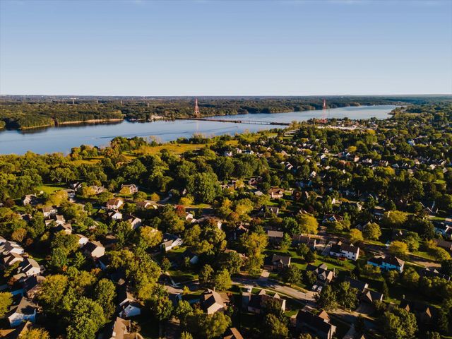 656 Bay Drive, Westerville, OH 43082