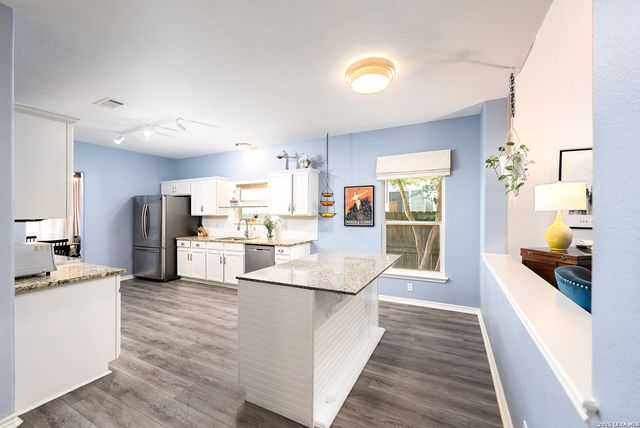 1035 Maltese Ln, San Antonio, TX 78260