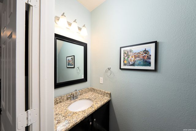 1035 Maltese Ln, San Antonio, TX 78260