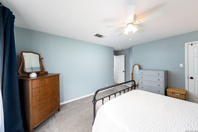 1035 Maltese Ln, San Antonio, TX 78260