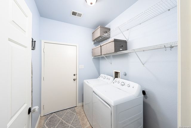 1035 Maltese Ln, San Antonio, TX 78260