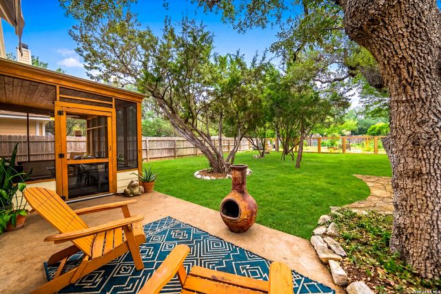 1035 Maltese Ln, San Antonio, TX 78260