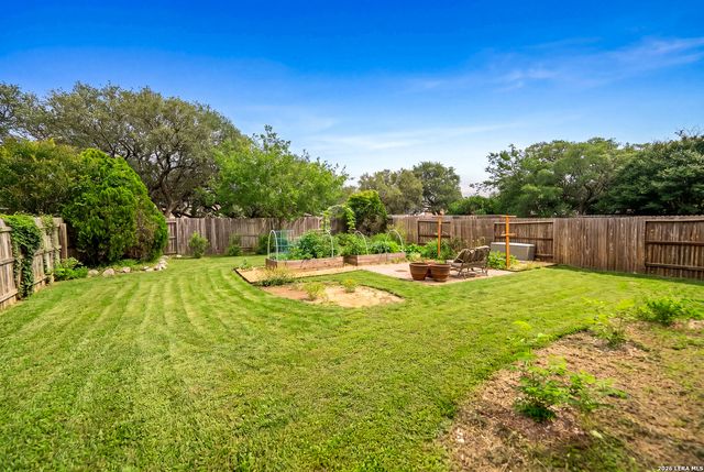 1035 Maltese Ln, San Antonio, TX 78260
