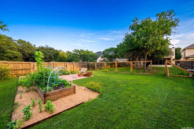 1035 Maltese Ln, San Antonio, TX 78260