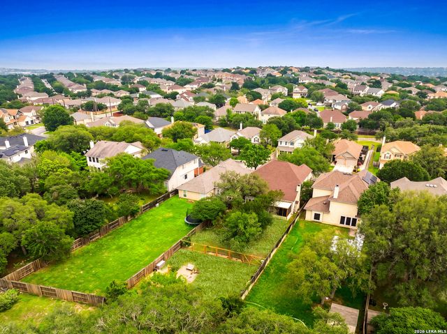 1035 Maltese Ln, San Antonio, TX 78260