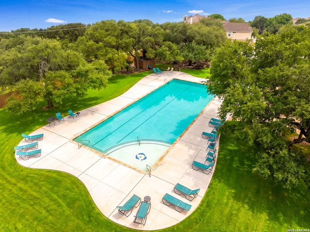 1035 Maltese Ln, San Antonio, TX 78260