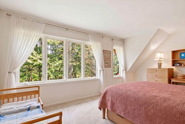 104 Waterlot Road, Sunapee, NH 03782