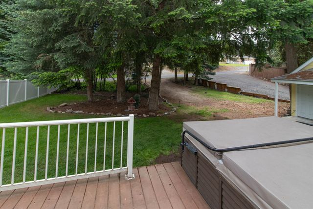 17704 N Hilltop Rd, Colbert, WA 99005