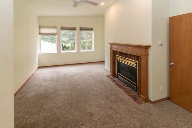 17704 N Hilltop Rd, Colbert, WA 99005