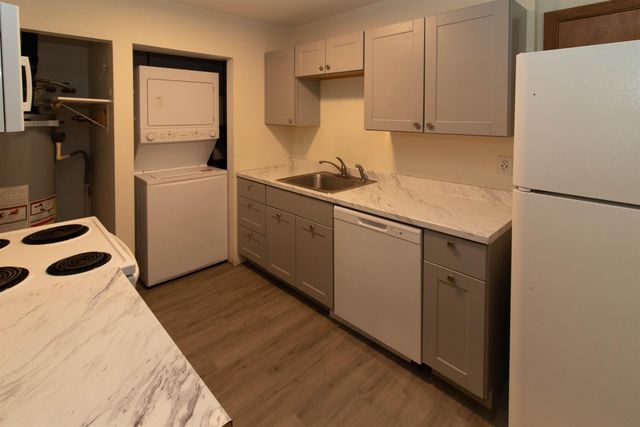 17704 N Hilltop Rd, Colbert, WA 99005