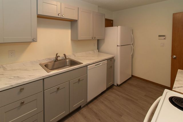 17704 N Hilltop Rd, Colbert, WA 99005