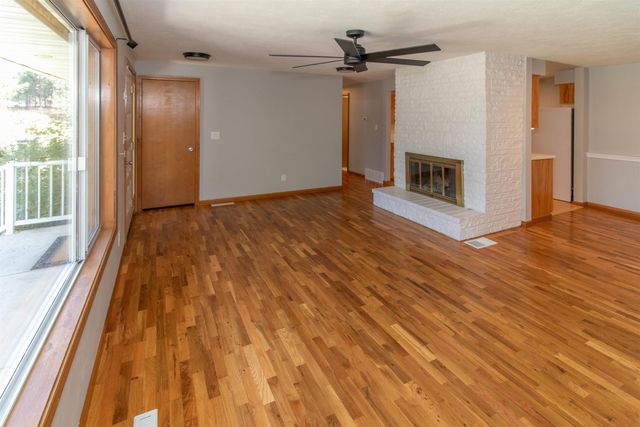 17704 N Hilltop Rd, Colbert, WA 99005
