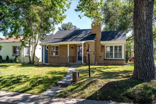 429 W 5TH AVE, Cheyenne, WY 82001