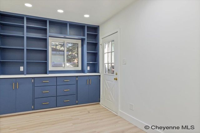 429 W 5TH AVE, Cheyenne, WY 82001
