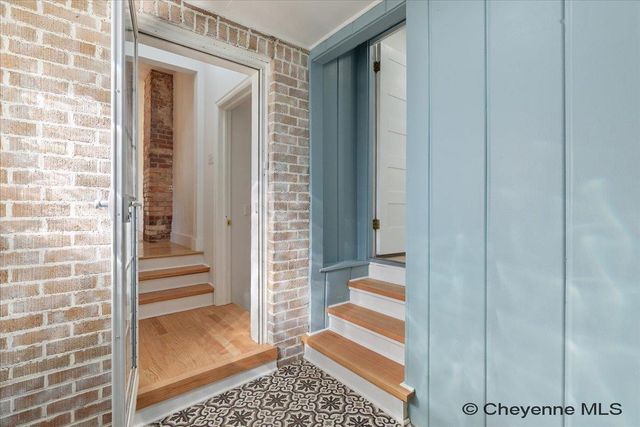 429 W 5TH AVE, Cheyenne, WY 82001