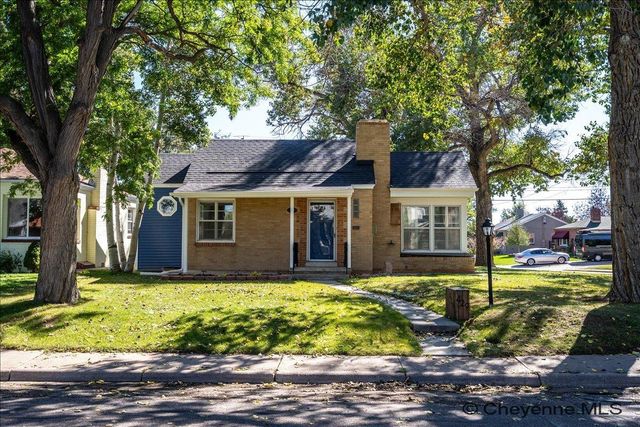 429 W 5TH AVE, Cheyenne, WY 82001