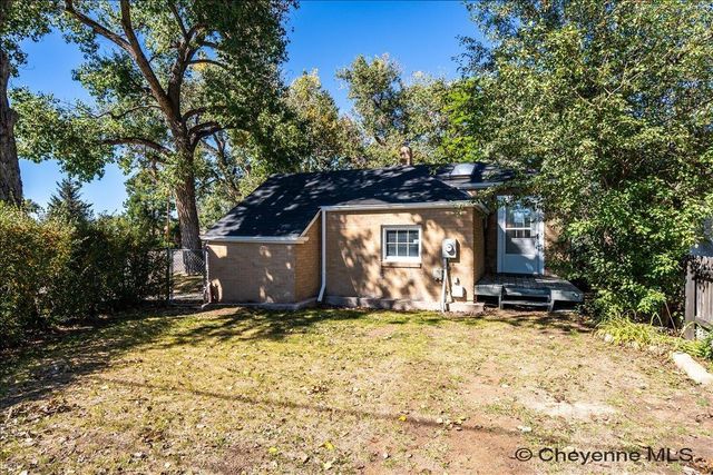 429 W 5TH AVE, Cheyenne, WY 82001
