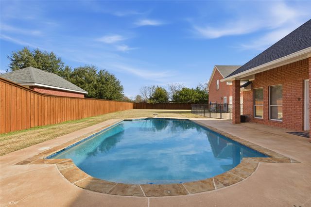 1110 Mccampbell Road, Mansfield, TX 76063