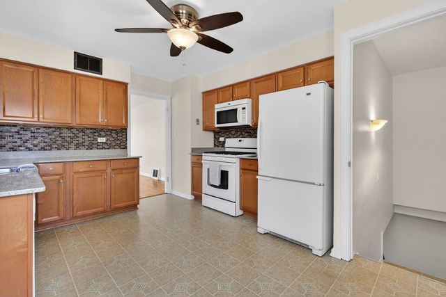 10552 S Troy Street, Chicago, IL 60655