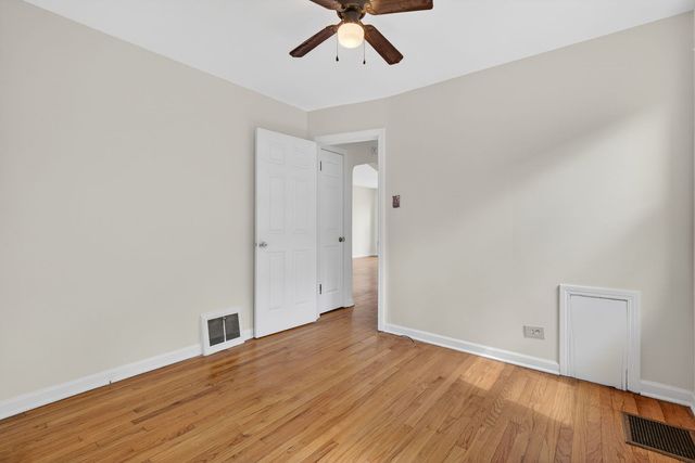 10552 S Troy Street, Chicago, IL 60655