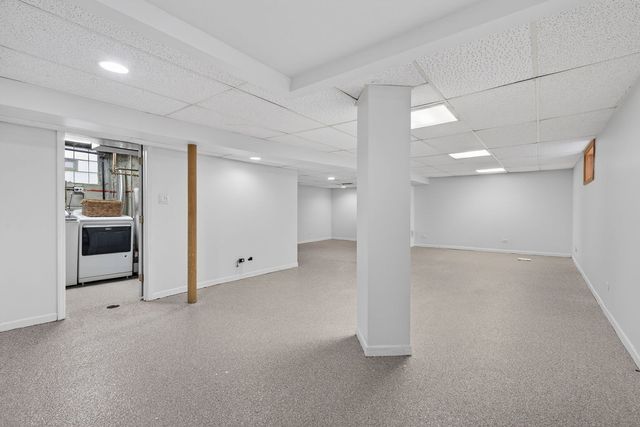 10552 S Troy Street, Chicago, IL 60655