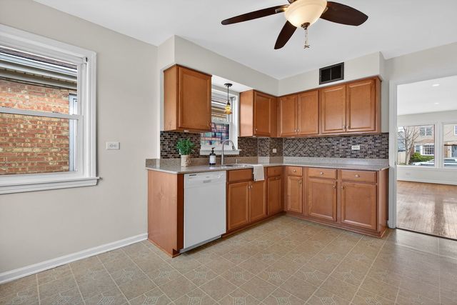 10552 S Troy Street, Chicago, IL 60655