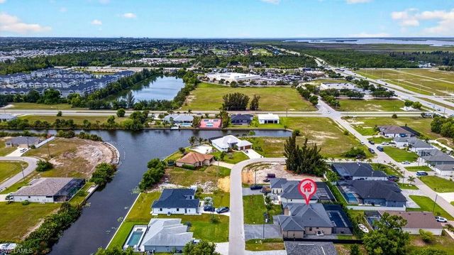 422 SW 31st AVE, Cape Coral, FL 33991