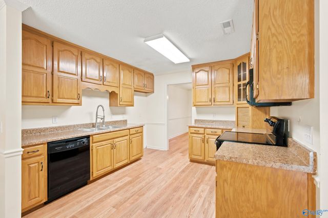 135 Castleton Drive, Harvest, AL 35749