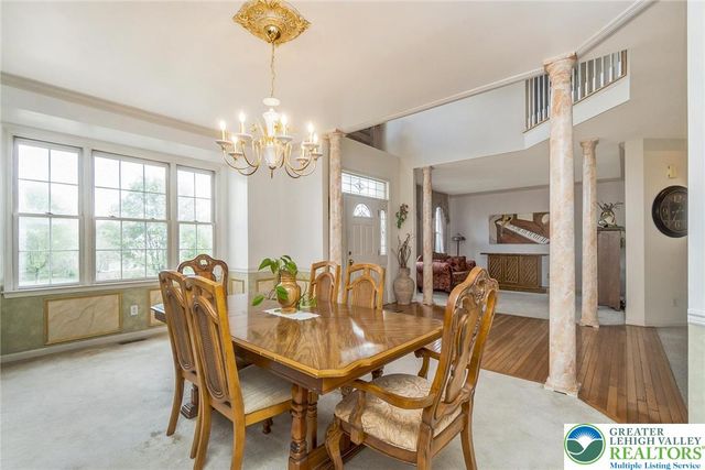 1422 Morningside Drive, Upper Macungie Twp, PA 18069