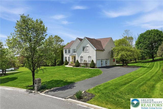 1422 Morningside Drive, Upper Macungie Twp, PA 18069