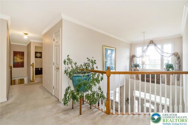 1422 Morningside Drive, Upper Macungie Twp, PA 18069