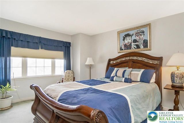 1422 Morningside Drive, Upper Macungie Twp, PA 18069