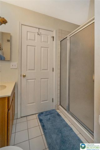 1422 Morningside Drive, Upper Macungie Twp, PA 18069