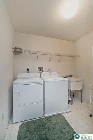 1422 Morningside Drive, Upper Macungie Twp, PA 18069