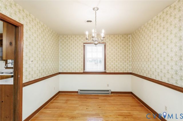 1038 N Cottonwood Rd, Chesterfield, VA 23236