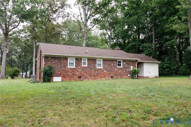 1038 N Cottonwood Rd, Chesterfield, VA 23236