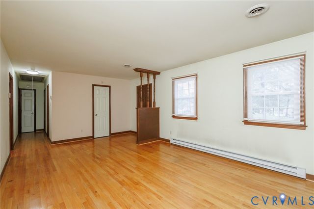 1038 N Cottonwood Rd, Chesterfield, VA 23236