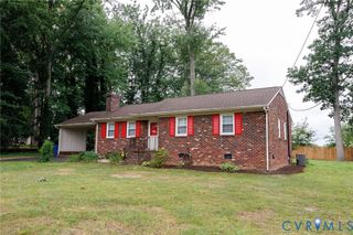 1038 N Cottonwood Rd, Chesterfield, VA 23236