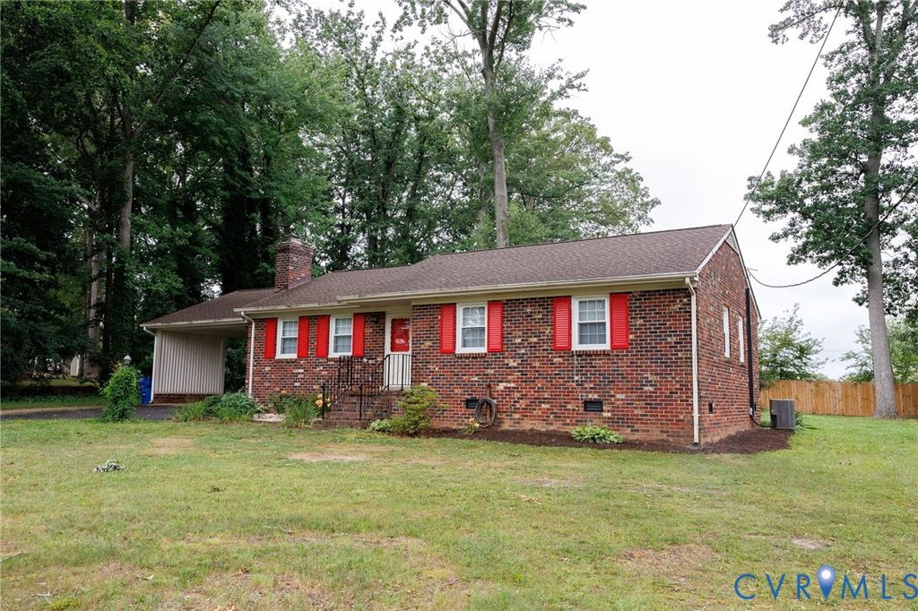 1038 N Cottonwood Rd, Chesterfield, VA 23236