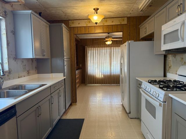 101 River Drive Space 80 Drive 80, King City, CA 93930