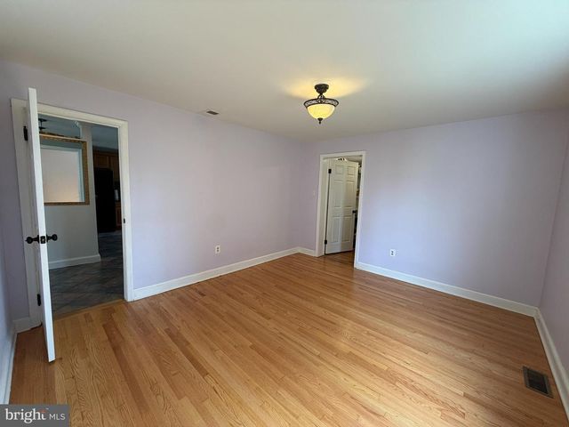 2250 ROOSEVELT BLVD, Winchester, VA 22601