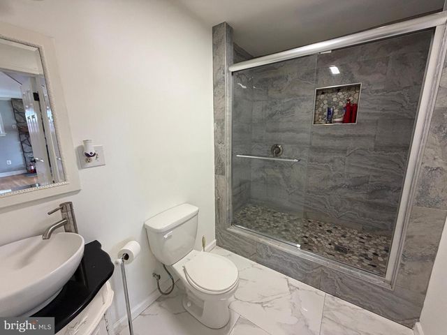 2250 ROOSEVELT BLVD, Winchester, VA 22601