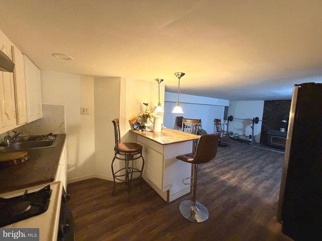 2250 ROOSEVELT BLVD, Winchester, VA 22601